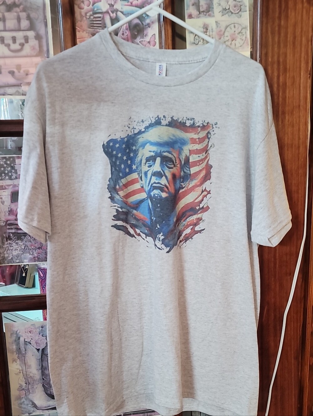 Jerzees Heather Gray Short-Sleeve T-Shirt with Patriotic Flag Portrait